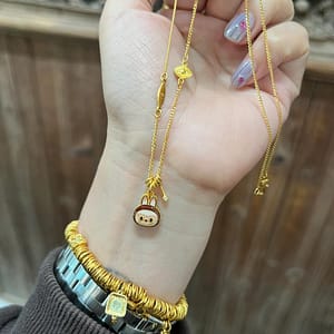 Coco Love Labu Blossom Necklace Light luxury niche fashion versatile design exquisite retro temperament clavicle chain