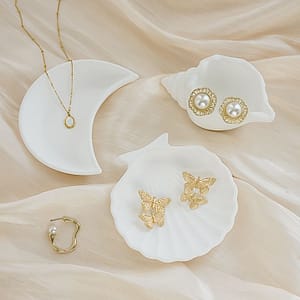 Conch shell pure white marine ornaments gypsum ornaments tray storage background cloth ins style posing props